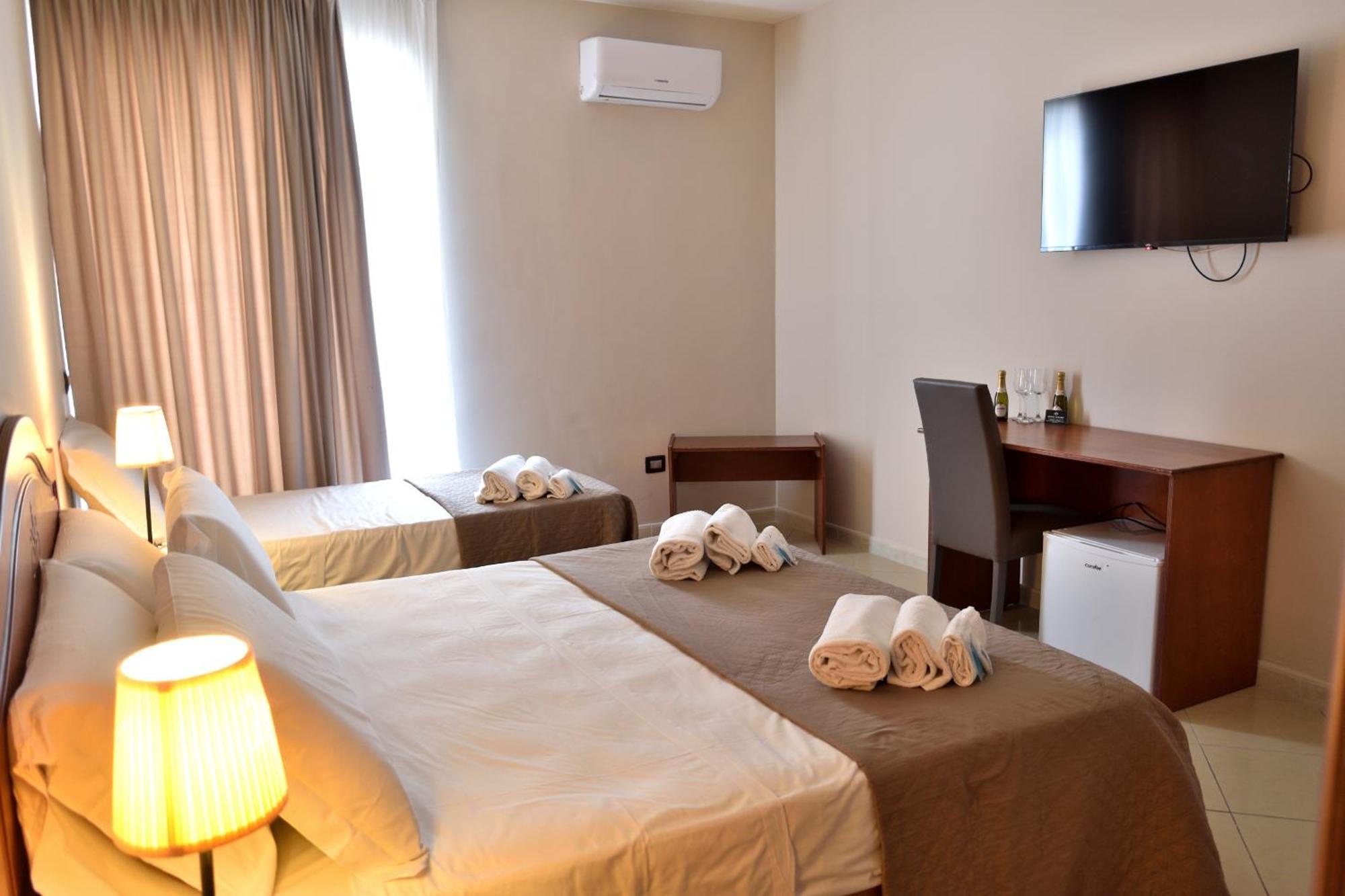 Hotel Futuro Aversa Extérieur photo