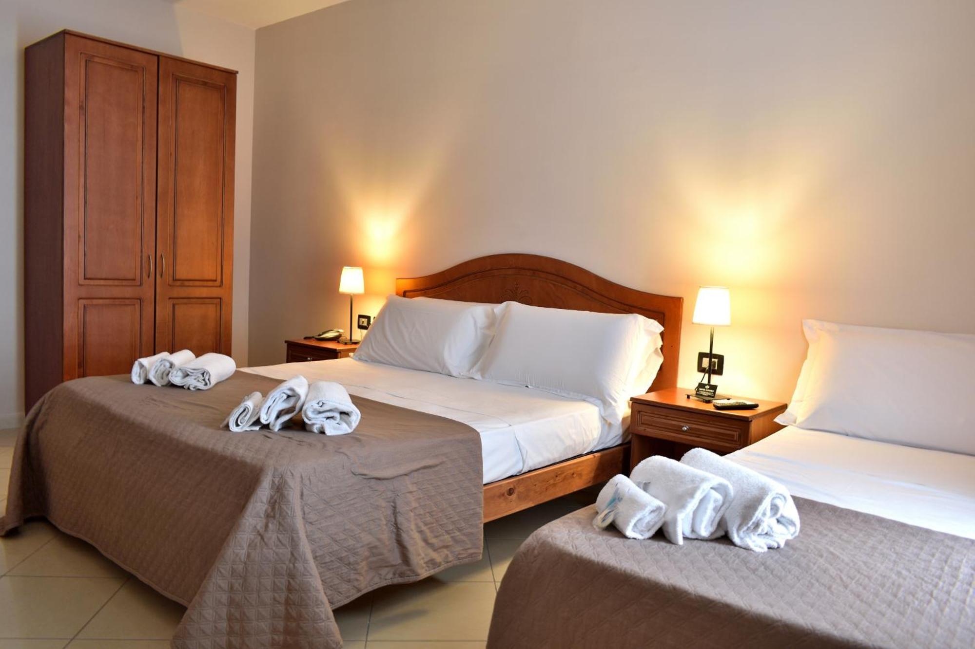 Hotel Futuro Aversa Extérieur photo