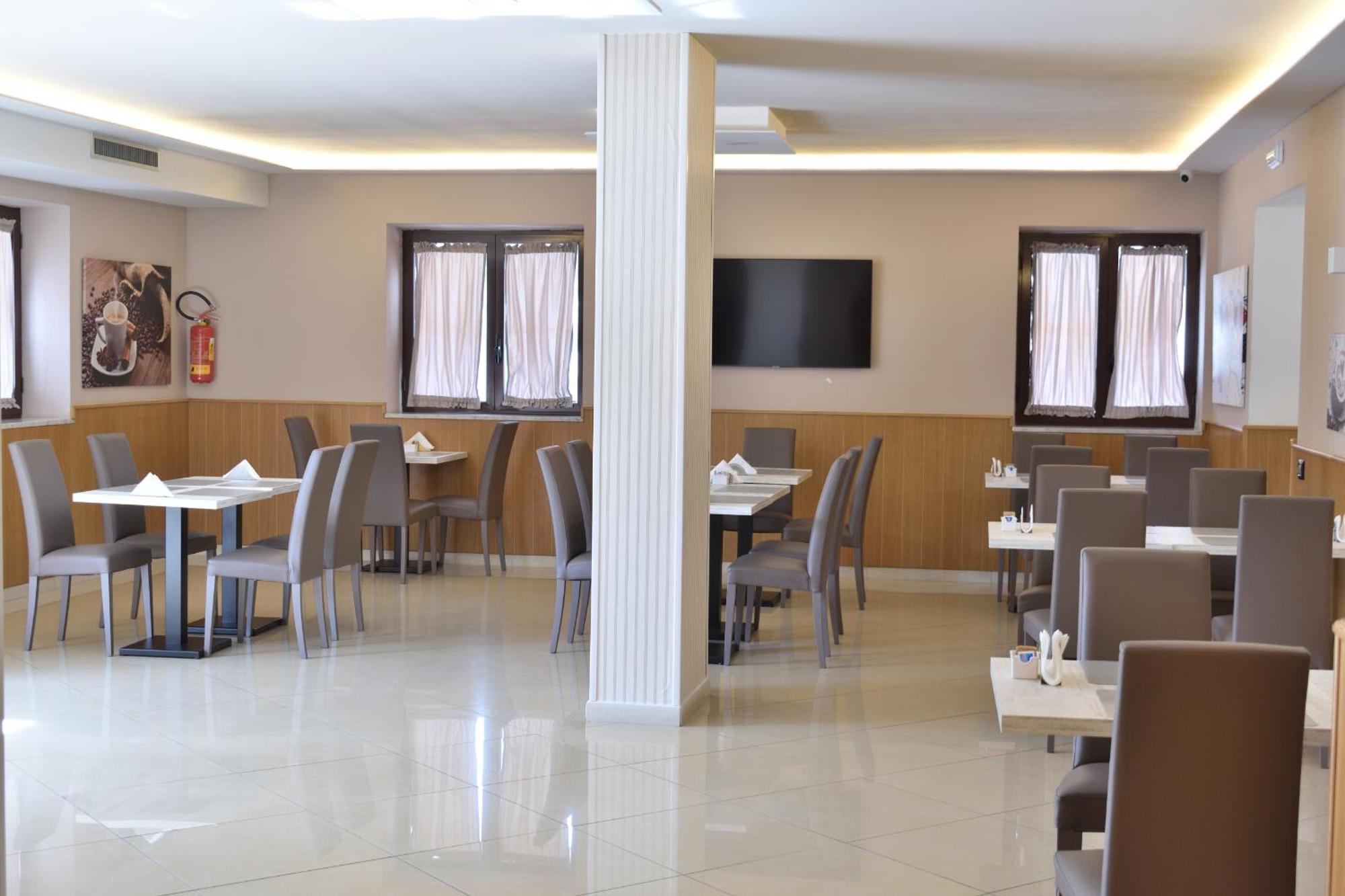 Hotel Futuro Aversa Extérieur photo