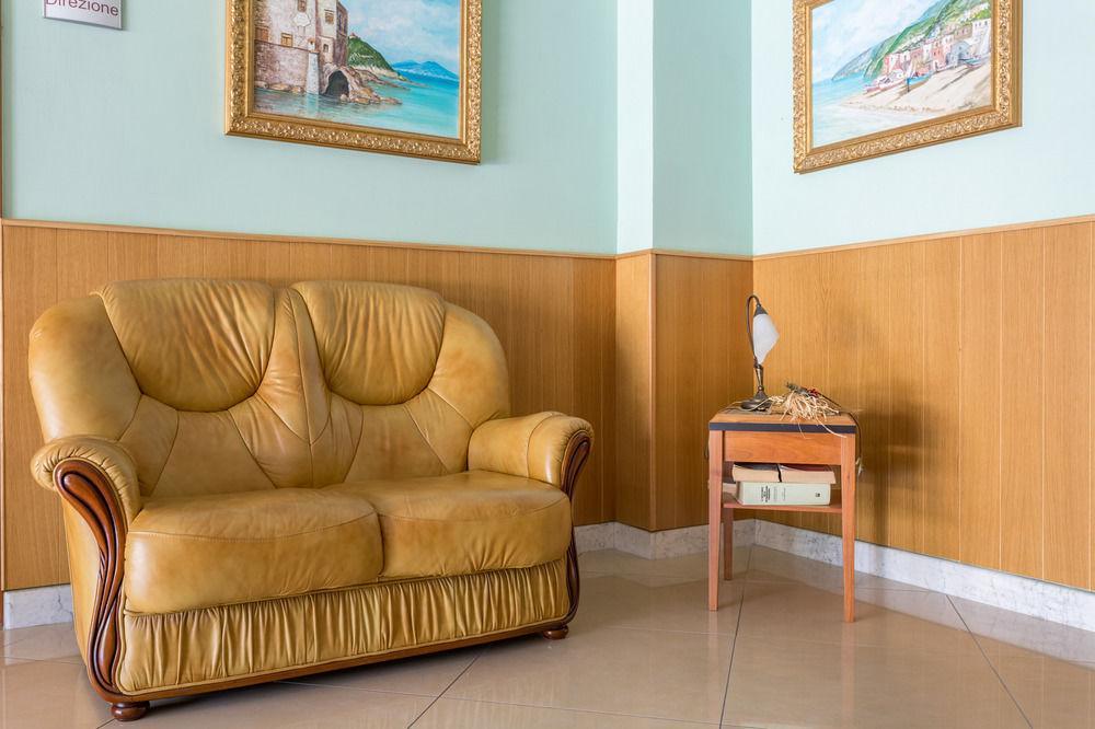 Hotel Futuro Aversa Extérieur photo